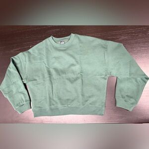 GAP Women's Crew Neck Sweatshirt NWT